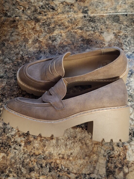 Dolce Vita Shoes - ❌️MARKDOWN!!! DV Dolce Vita Temecula Platform {Penny} Loafers Mushroom Suede